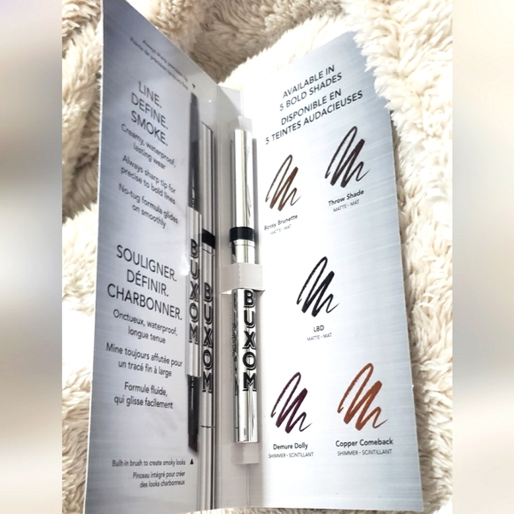 BUXOM POWER LINE LASTING EYELINER. - Picture 8 of 11